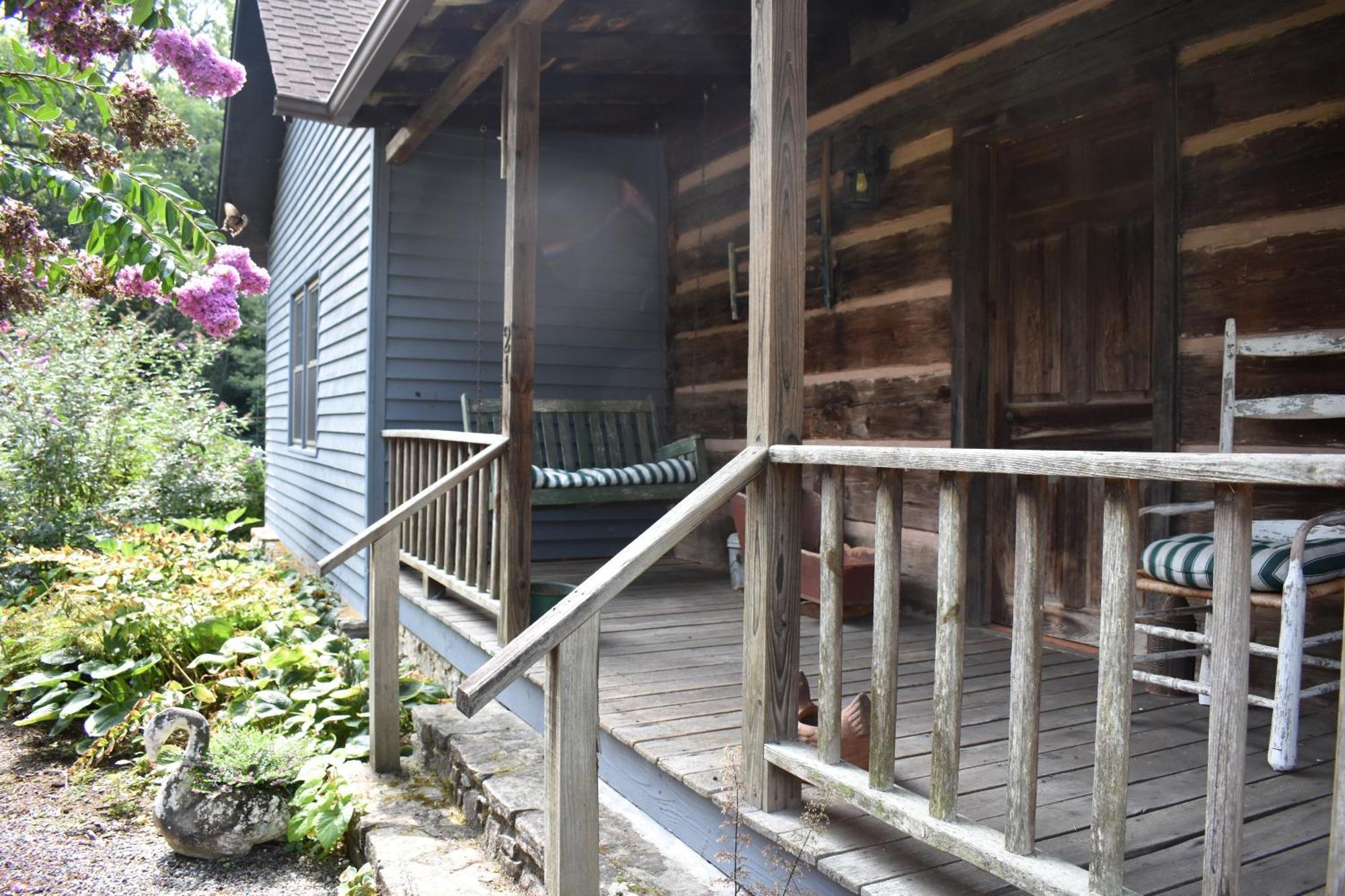 Restored1850S Log Cabin, With Gazebo And Gardens! 1 Mile To Downtown Вівервілл Екстер'єр фото